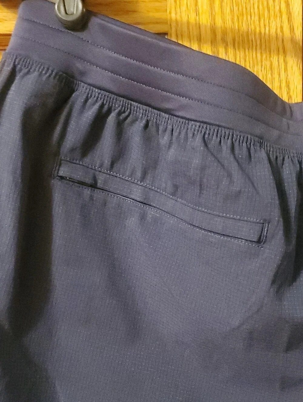 Under Armour Men's Motivate Navy Blue Embroidered Logo Athletic Size XL Shorts